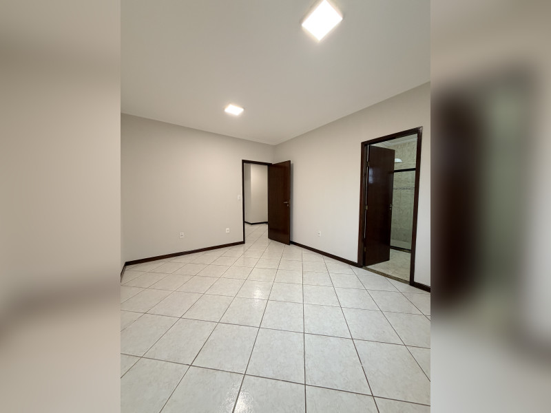 imóvel com 193m² - Imbetiba - Macaé