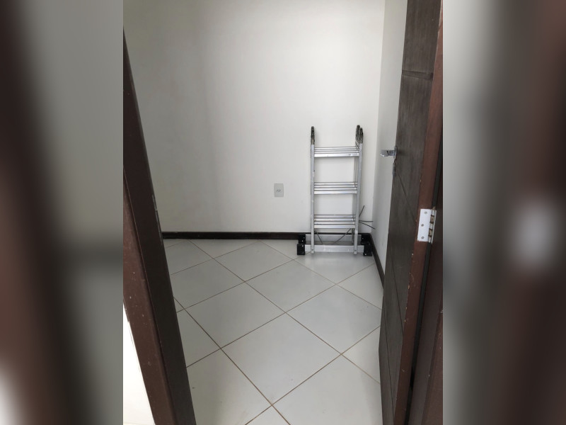 imóvel com 180m² - Buraquinho - Lauro de Freitas