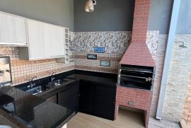 Casa &agrave; venda Parque 10 de Novembro com 250m&sup2; e 2 quartos por R$ 690.000 - 7843efff-9f53-4d96-9812-7e8af0483513.jpeg