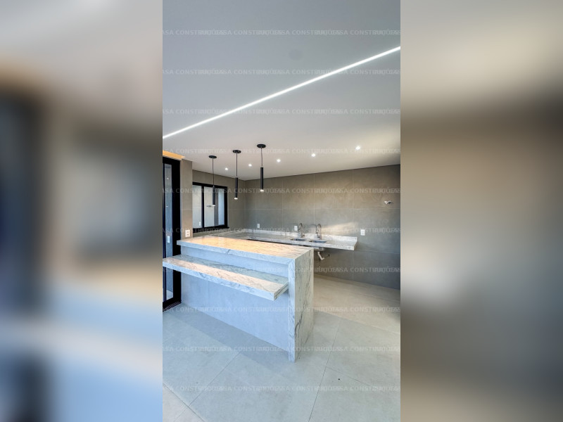 imóvel com 260m² - Cidade Alpha - Eusebio
