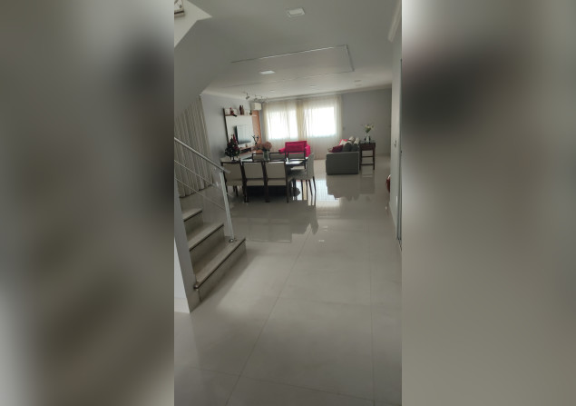 imóvel com 450m²