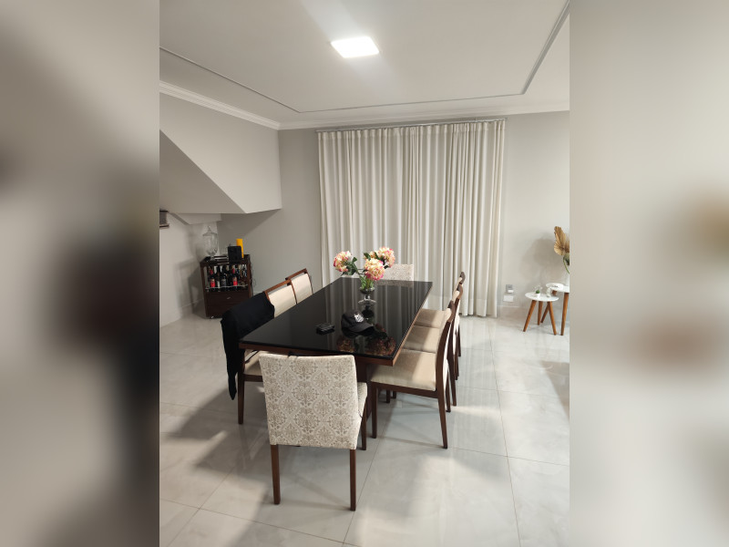 imóvel com 450m² - Jardim das Colinas - São José dos Campos