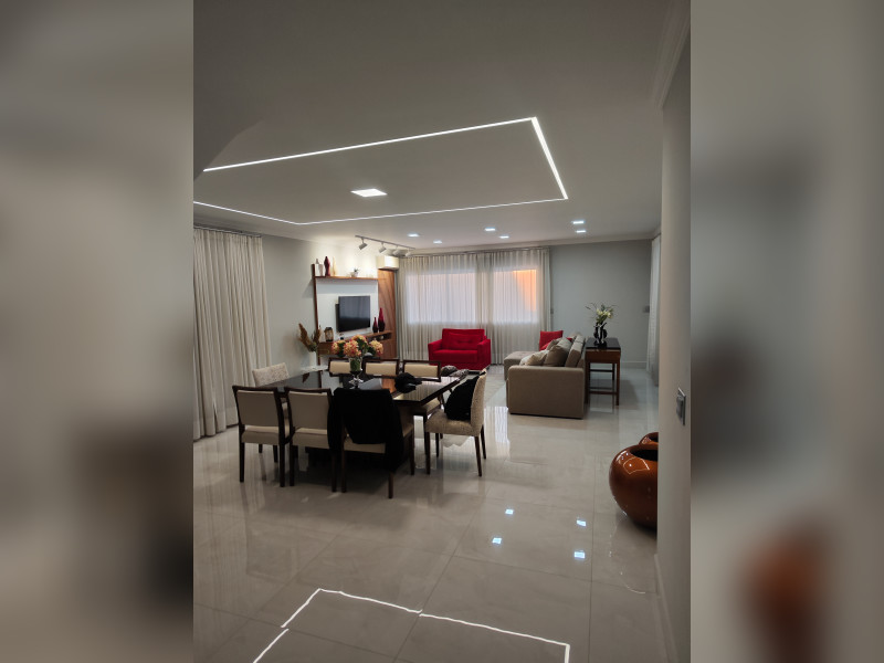 imóvel com 450m² - Jardim das Colinas - São José dos Campos