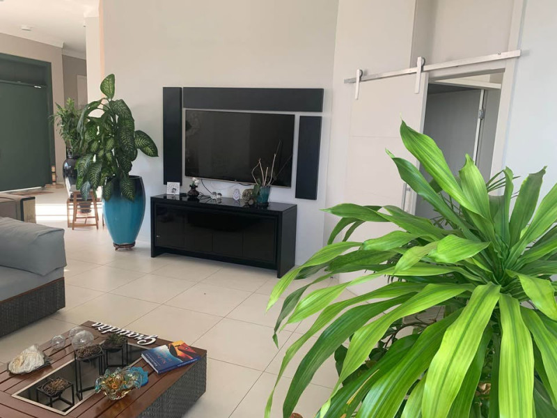imóvel com 2000m² - Condomínio Monte Belo - Salto