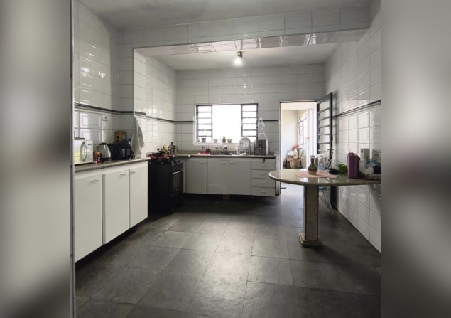 imóvel com 441m²