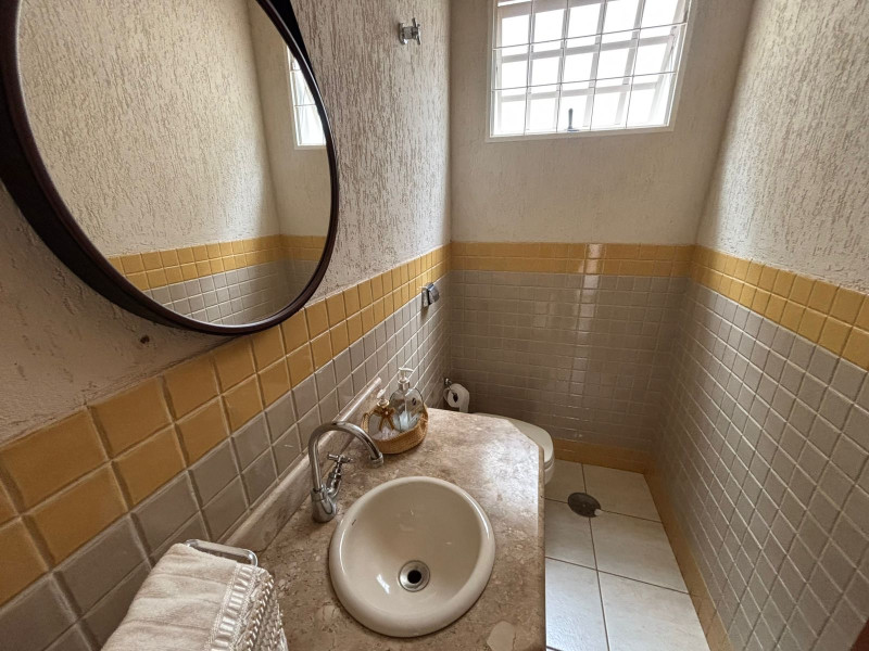 imóvel com 344m² - Jardim Karaíba - Uberlândia