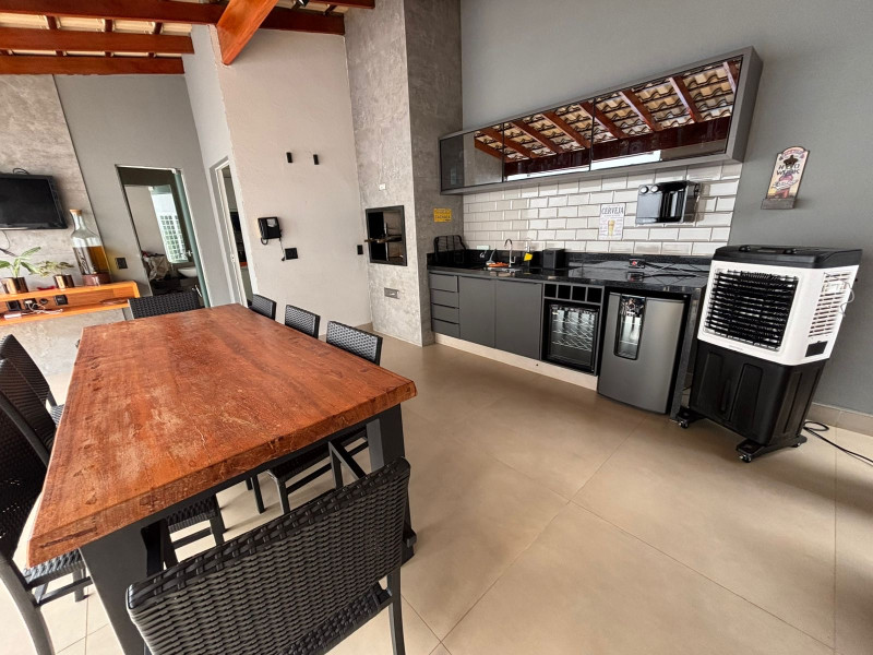 imóvel com 344m² - Jardim Karaíba - Uberlândia