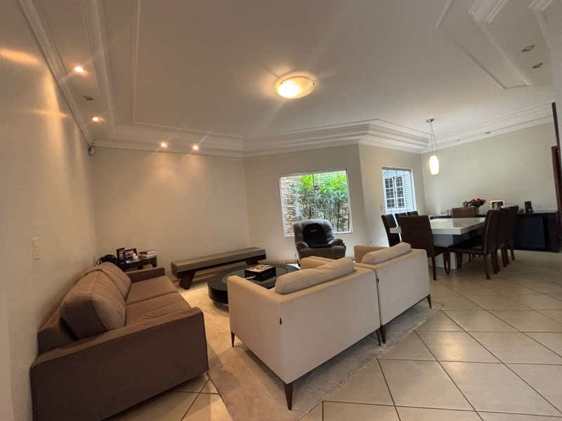 imóvel com 344m² - Jardim Karaíba - Uberlândia