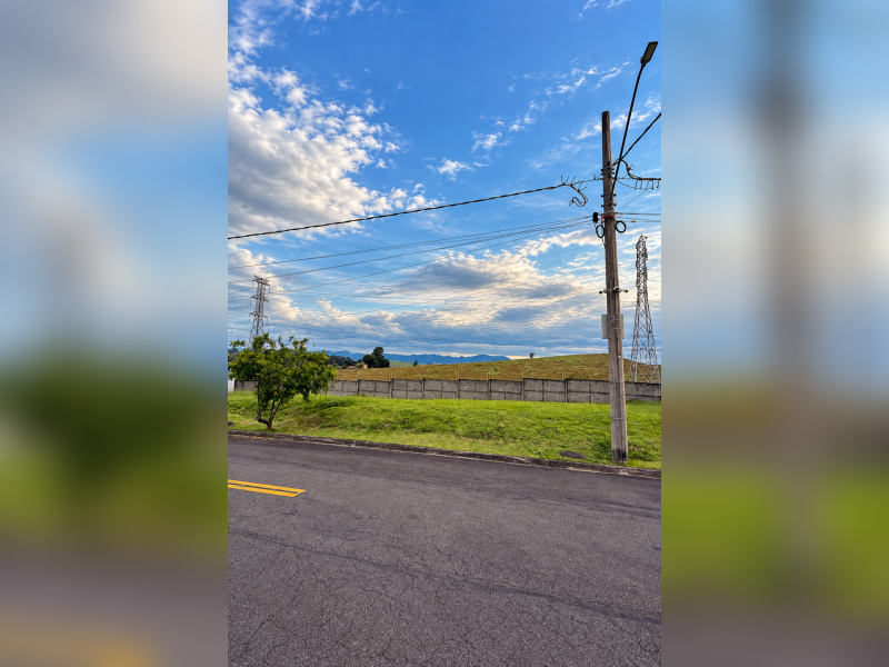 imóvel com 370m² - Condomínio Bellavittá - Caçapava