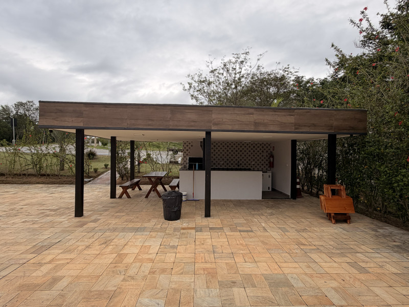 imóvel com 370m² - Condomínio Bellavittá - Caçapava