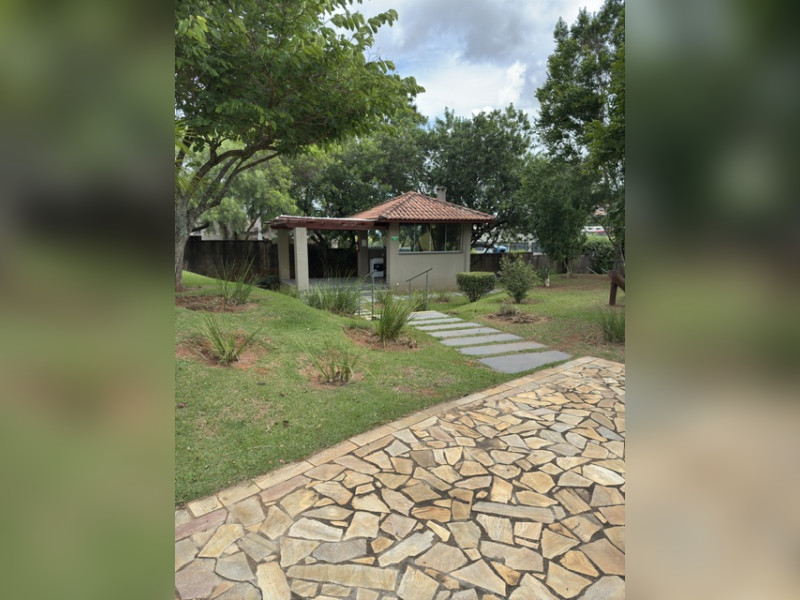 imóvel com 360m² - Bairro das Posses - Serra Negra