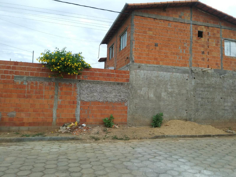 imóvel com 180m² - Centro - Pedras de Maria da Cruz
