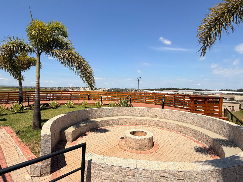 imóvel com 200m² - Parque Bom Retiro - Paulinia