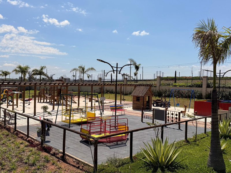 imóvel com 200m² - Parque Bom Retiro - Paulinia