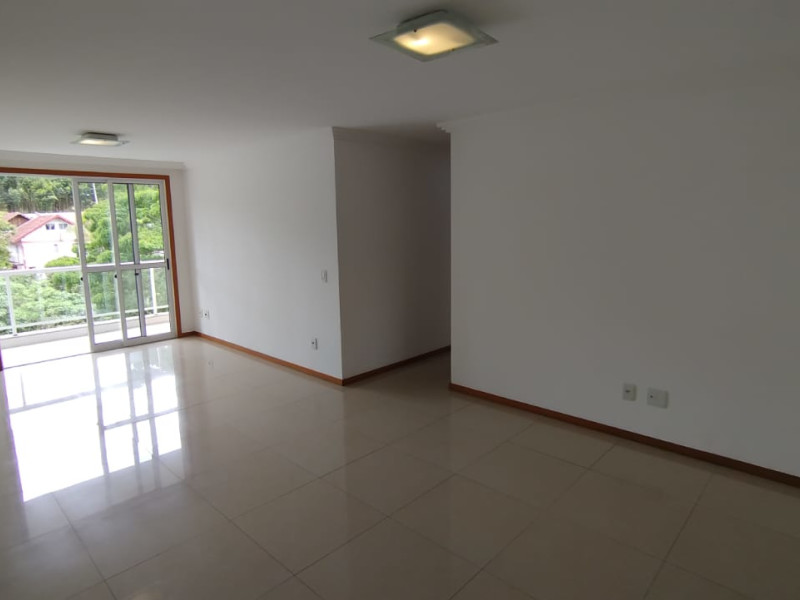 imóvel com 180m² - Varzea - Teresópolis