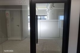 Comercial &agrave; venda Campeche com 30m&sup2; e 1 quarto por R$ 590.000 - 20260916-124706.jpg
