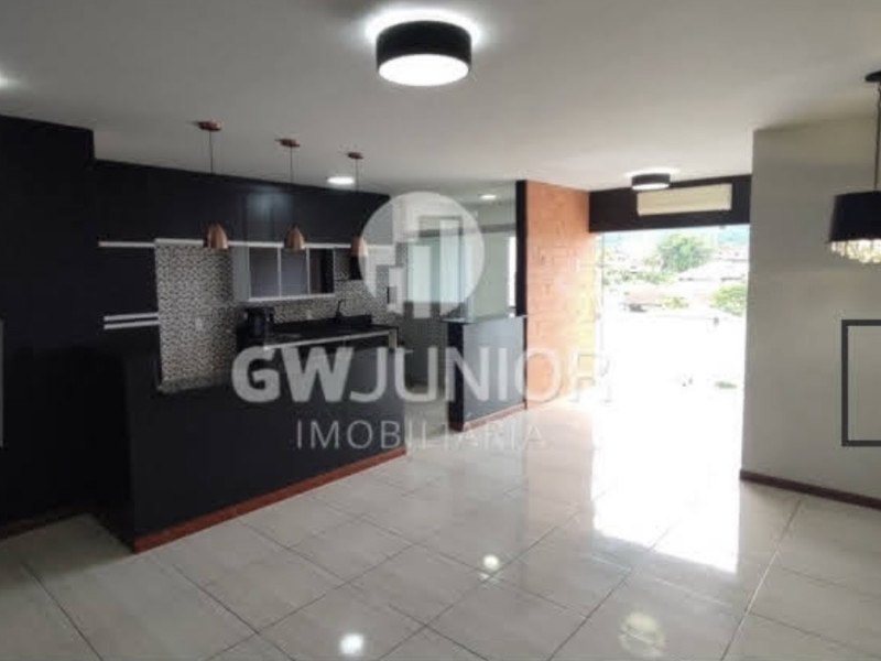 imóvel com 91m² - Saguaçu - Joinville
