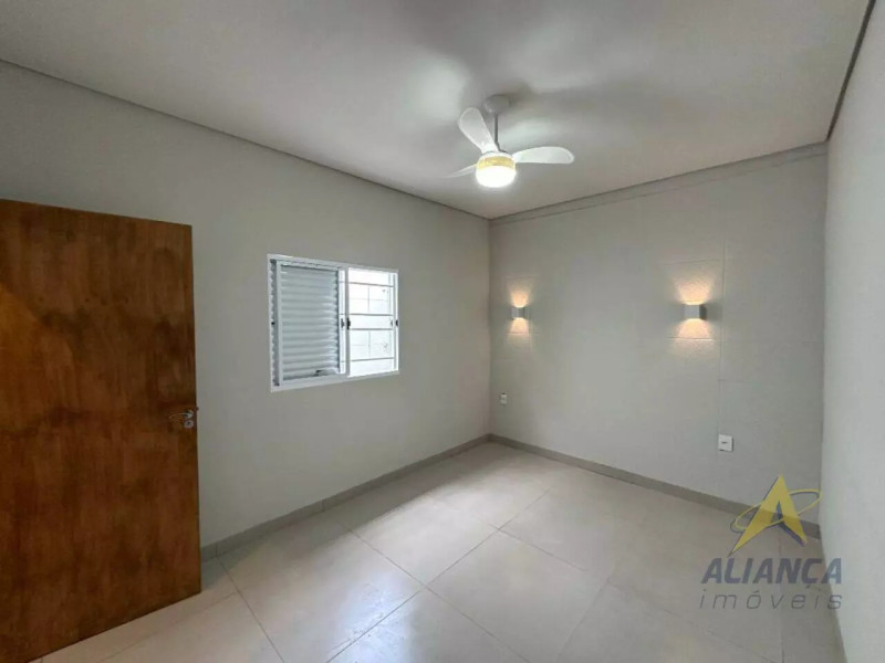 imóvel com 96m² - Vila Bela Vista - Lins