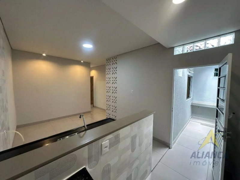 imóvel com 96m² - Vila Bela Vista - Lins