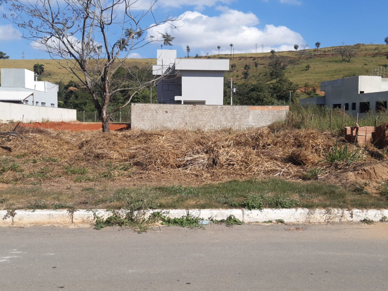imóvel com 360m² - Santo Antônio - Vespasiano