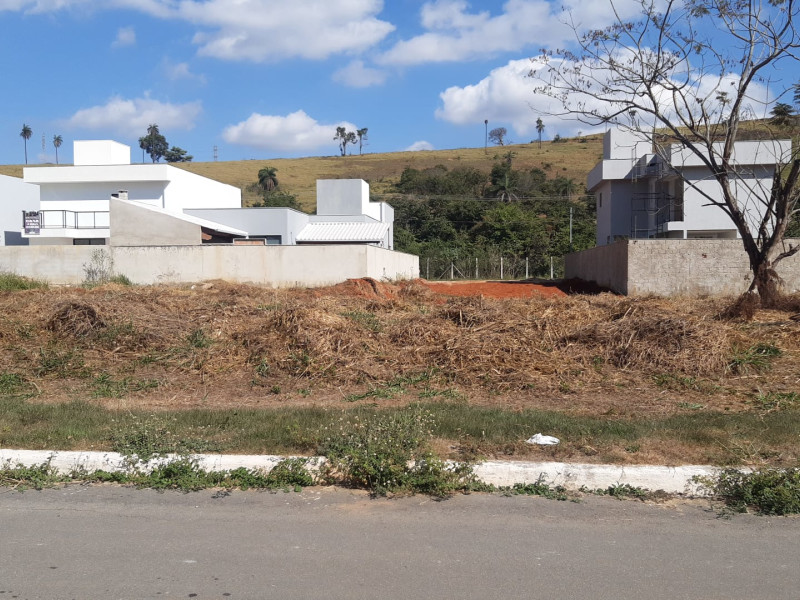 imóvel com 360m² - Santo Antônio - Vespasiano