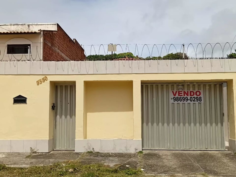 imóvel com 142m² - Sapiranga-Coité - Fortaleza