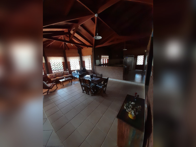 imóvel com 250m² - Centro - Extrema