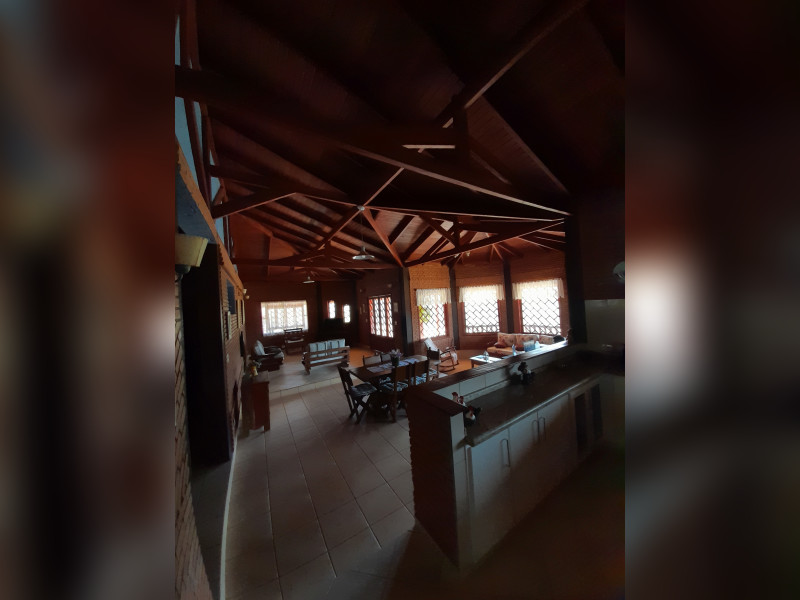 imóvel com 250m² - Centro - Extrema