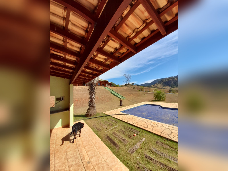 imóvel com 250m² - Centro - Extrema