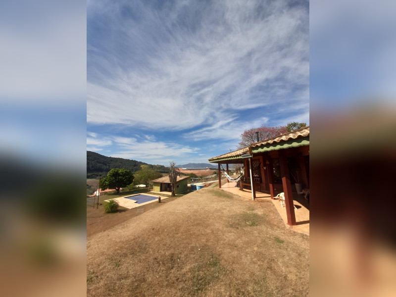 imóvel com 250m² - Centro - Extrema