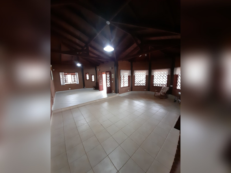 imóvel com 250m² - Centro - Extrema