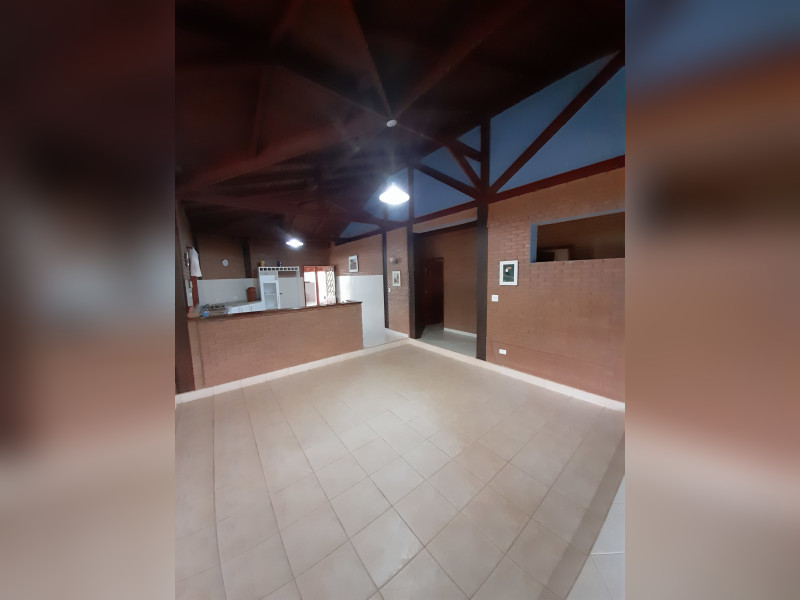 imóvel com 250m² - Centro - Extrema