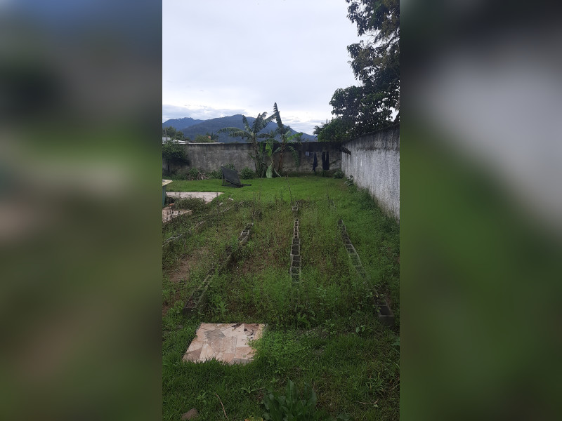 imóvel com 468m² - Encruzilhada - Biguacu