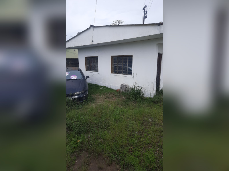 imóvel com 468m² - Encruzilhada - Biguacu