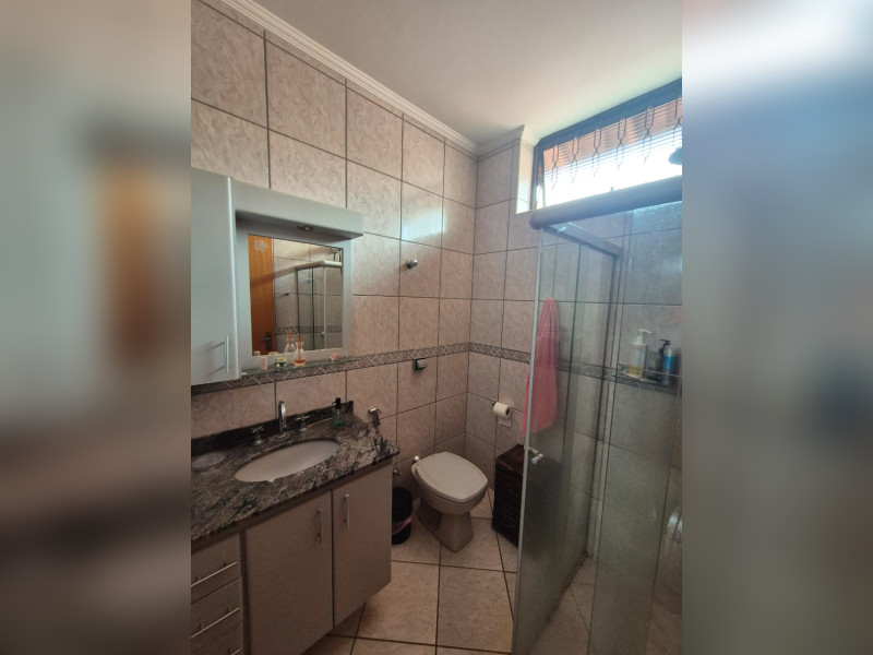 imóvel com 164m² - Parque Laranjeiras - Araraquara