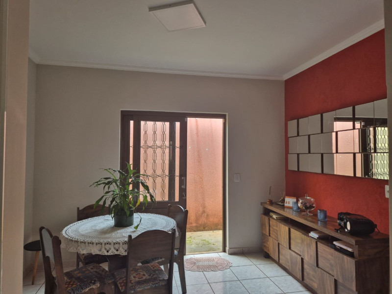 imóvel com 164m² - Parque Laranjeiras - Araraquara