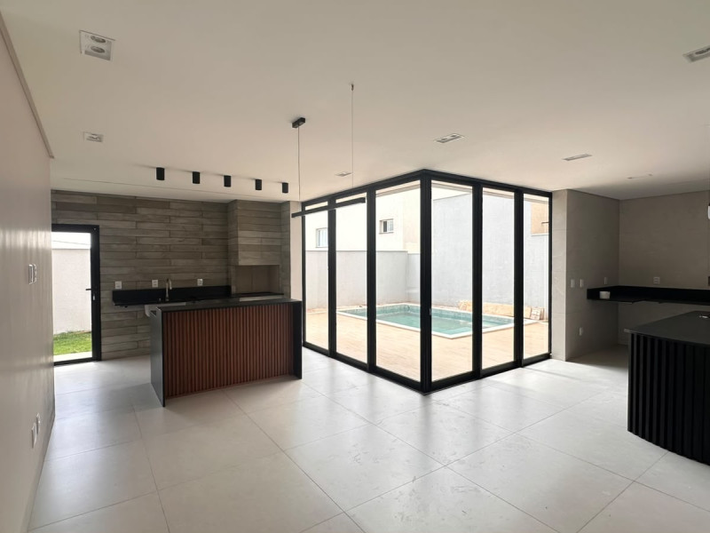 imóvel com 227m² - Jardins Capri - Senador Canedo