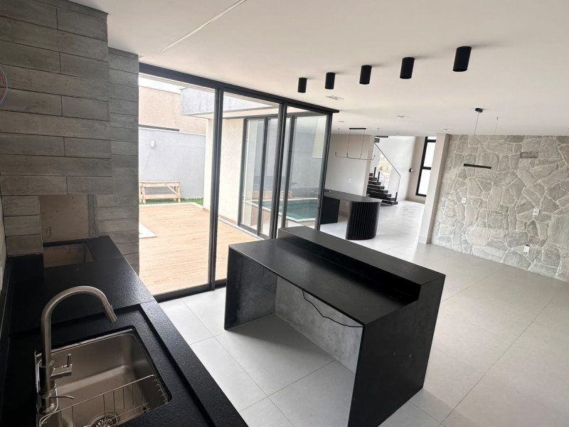 imóvel com 227m² - Jardins Capri - Senador Canedo
