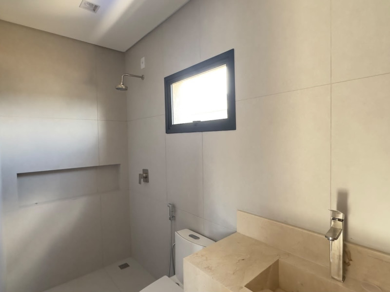 imóvel com 227m² - Jardins Capri - Senador Canedo