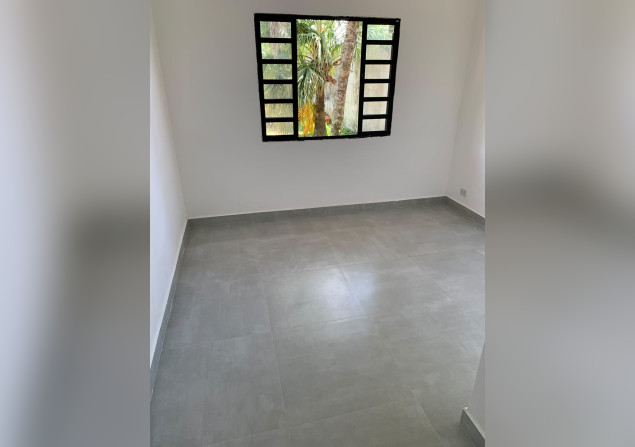 imóvel com 720m²