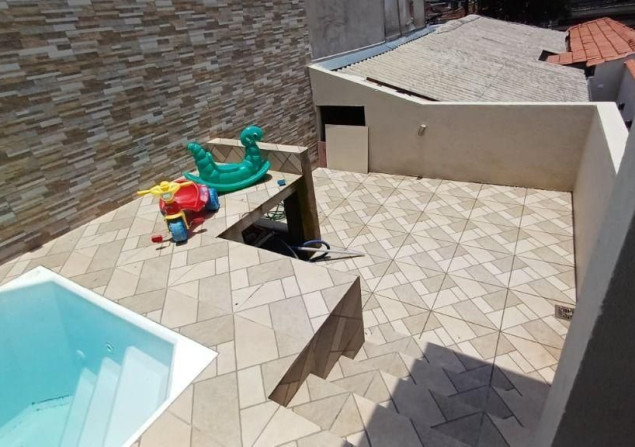 imóvel com 180m²