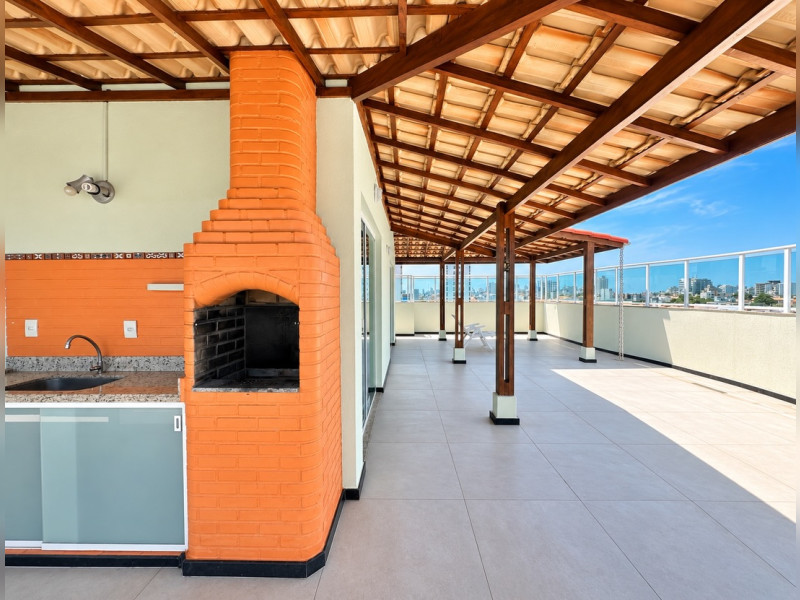 imóvel com 270m² - Riviera Fluminense - Macaé