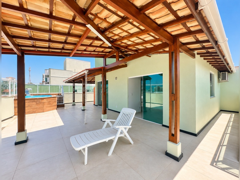 imóvel com 270m² - Riviera Fluminense - Macaé