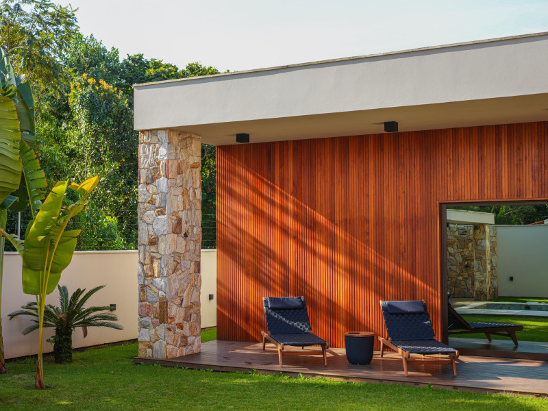 imóvel com 450m² - Centro - Biguacu