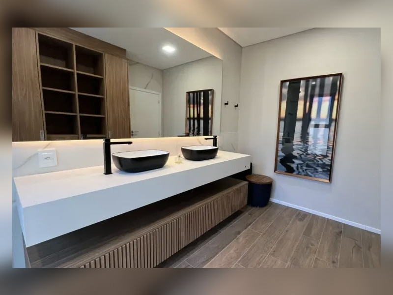 imóvel com 450m² - Centro - Biguacu