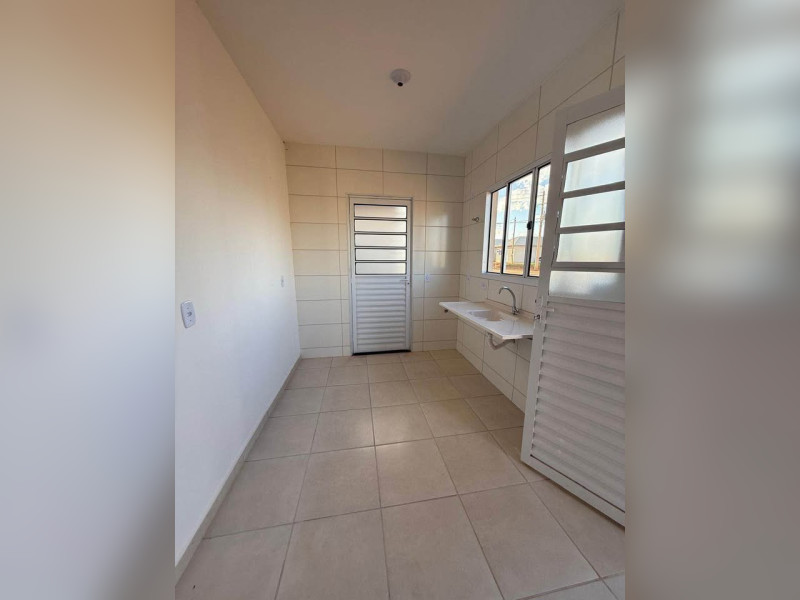 imóvel com 45m² - Conjunto Habitacional Vereador Flávio Marin Salmeirão - Birigui