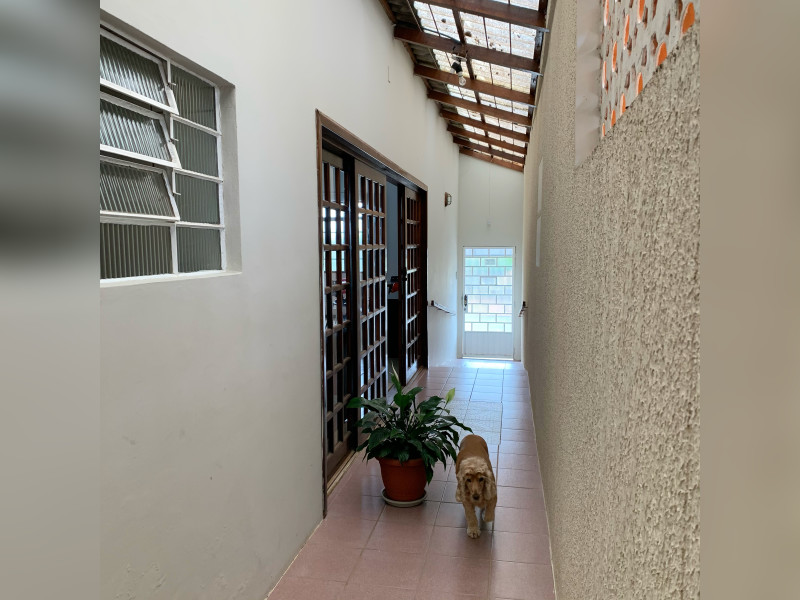 imóvel com 330m² - Uvaranas - Ponta Grossa
