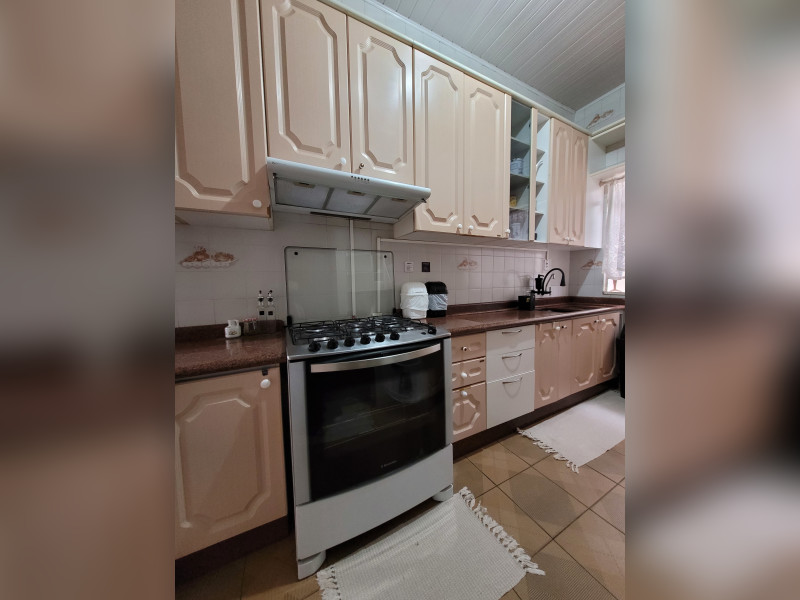 imóvel com 330m² - Uvaranas - Ponta Grossa