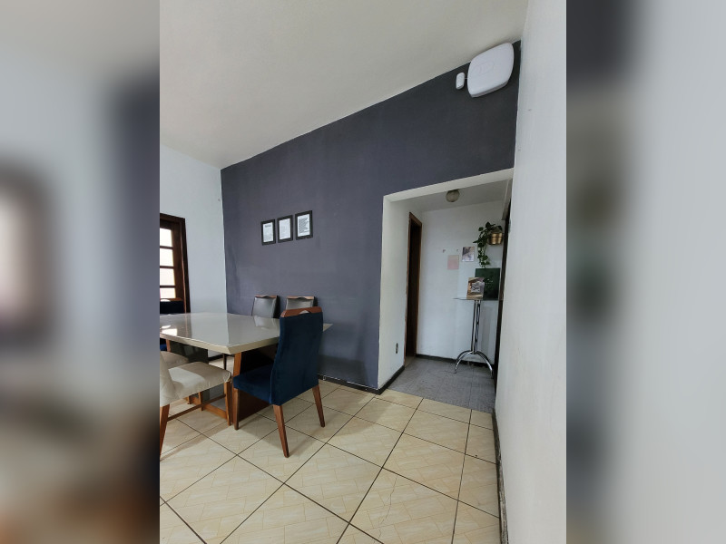 imóvel com 330m² - Uvaranas - Ponta Grossa