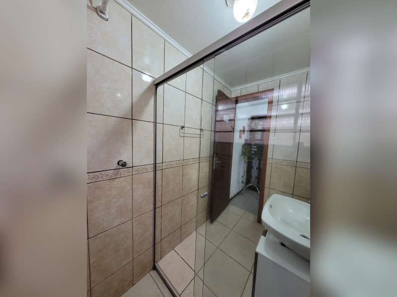 imóvel com 330m² - Uvaranas - Ponta Grossa
